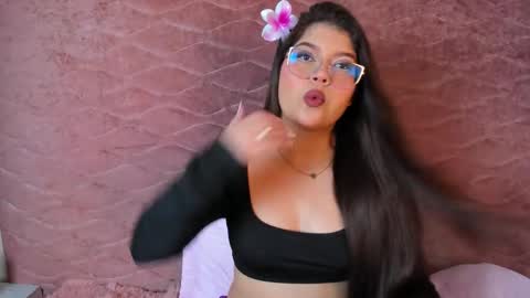 kylie_thompsonn online show from 02/23/26, 11:51