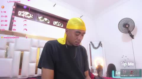 Snapshot of kylieandjhonny chatting on 12/24/24, 01:17 Kaylie And Jhony online show from 12/24/24, 01:17