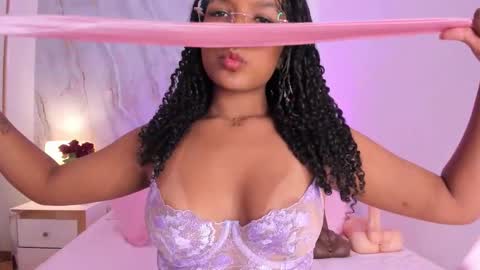 Kylie  online show from 12/02/25, 08:37