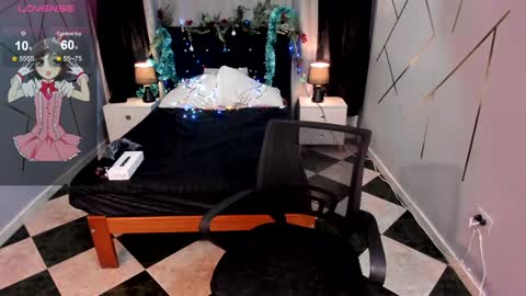  Kylie  online show from 12/23/24, 11:57