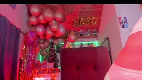 Snapshot of kyliekandy chatting on 12/08/24, 01:02 online show from 12/08/24, 01:02