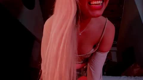 Snapshot of kyliekandy chatting on 02/15/25, 03:20 online show from 02/15/25, 03:20