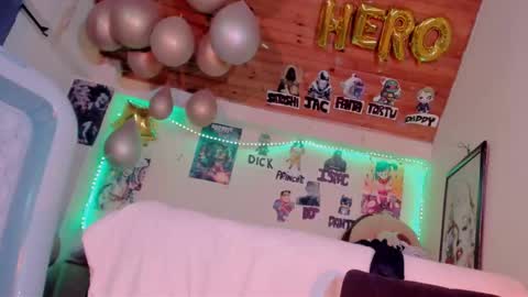 Snapshot of kyliekandy chatting on 03/09/25, 12:31 online show from 03/09/25, 12:31