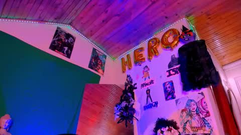 Snapshot of kyliekandy chatting on 10/11/25, 04:01 online show from 10/11/25, 04:01