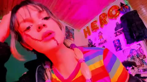 Snapshot of kyliekandy chatting on 10/12/25, 10:42 online show from 10/12/25, 10:42