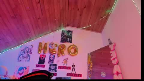   online show from 03/25/26, 02:17