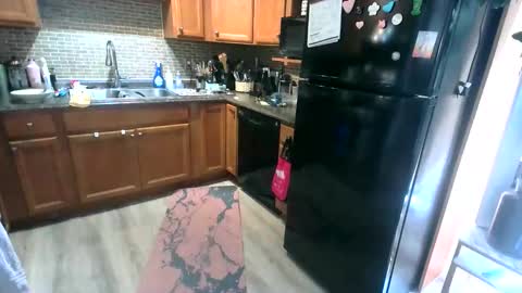 kylie not jenner online show from 04/15/26, 08:20