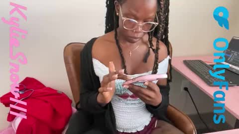 Kylie Snow online show from 03/10/26, 05:51