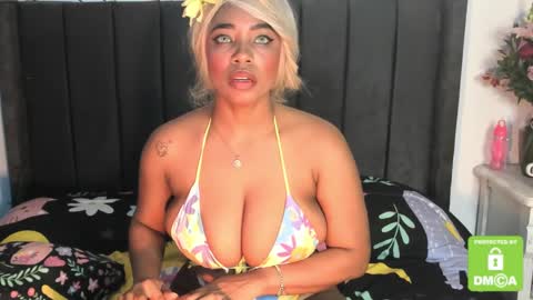 kylie white boobs online show from 03/12/25, 10:50