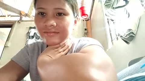 kylie online show from 10/08/25, 01:47