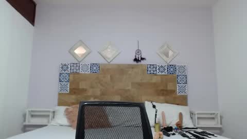 Kylie online show from 01/26/25, 05:02