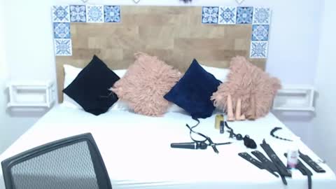 Kylie online show from 01/31/25, 05:21