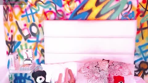 Kylie online show from 02/03/25, 06:17