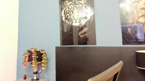 Kylie online show from 02/01/26, 10:25