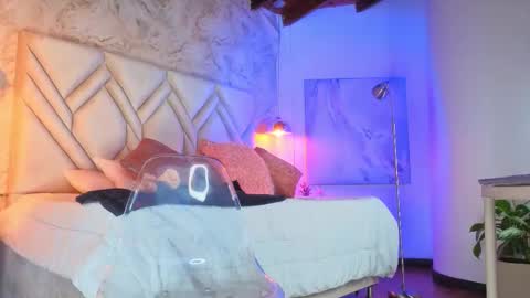 Snapshot of kylle_2050 chatting on 02/07/26, 11:25 Kyle online show from 02/07/26, 11:25