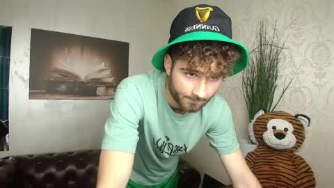 KyloEast online show from 05/12/26, 05:15