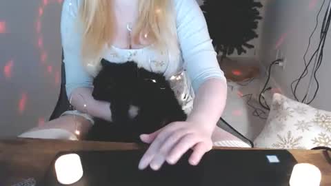 Snapshot of kymchi chatting on 12/21/25, 10:55 Check Out My NSFW OnlyFans Link On Bio online show from 12/21/25, 10:55