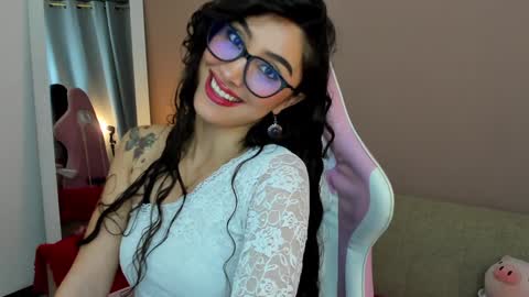 Kym Giraldo online show from 01/15/25, 07:59