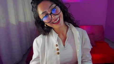 Kym Giraldo online show from 10/29/25, 03:31