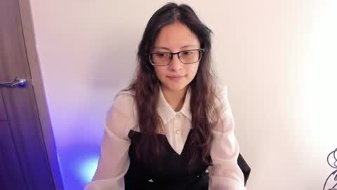 Snapshot of kyomi_chang chatting on 07/03/26, 12:44 Kyomi online show from 07/03/26, 12:44