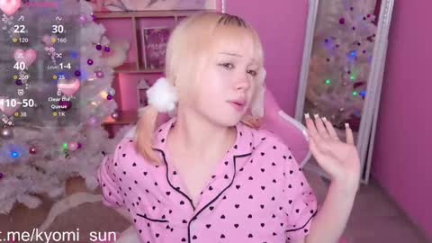 kyomi_sun online show from 12/17/25, 10:05