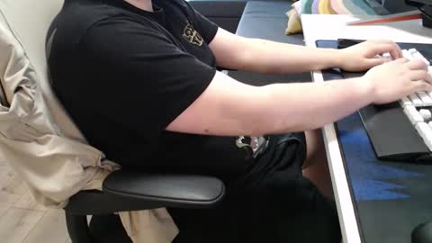 Call me Kyou key-yo online show from 02/01/26, 09:46