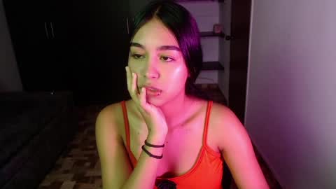 Snapshot of kyra_fox_ chatting on 04/07/26, 05:08 Kyra online show from 04/07/26, 05:08