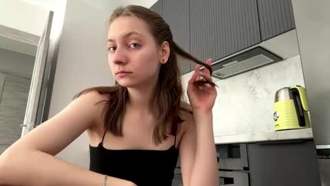 Kira online show from 06/02/26, 12:18