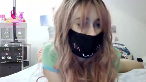 Kyra Wild online show from 09/21/25, 07:37