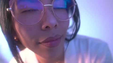 schedule 300 pm - 1100pm colombia time online show from 02/09/25, 08:34