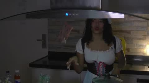 schedule 300 pm - 1100pm colombia time online show from 10/03/25, 11:13