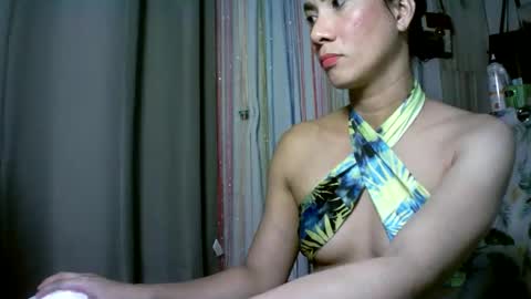 kyutshyne online show from 02/19/25, 02:44