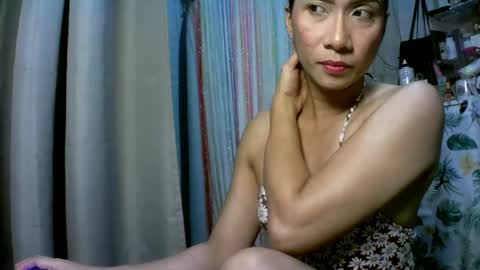 kyutshyne online show from 02/21/25, 02:48