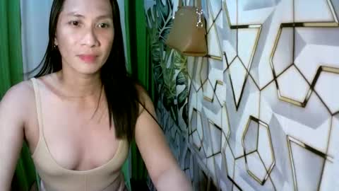 kyutshyne online show from 05/17/26, 08:38