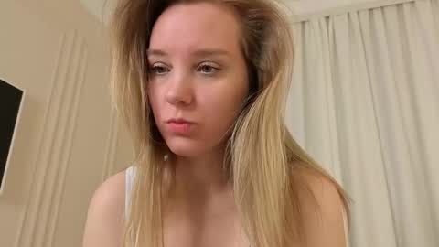 lina online show from 01/05/26, 09:18