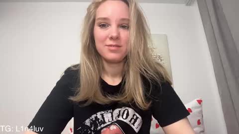 lina online show from 02/09/26, 02:59