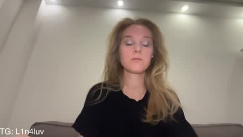 lina online show from 05/25/26, 07:09