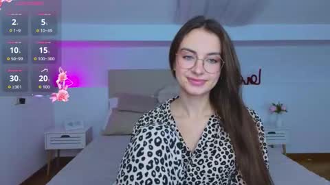 Margo  online show from 10/01/25, 08:48