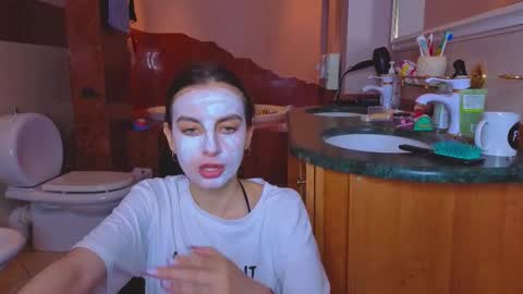 Margo  online show from 12/18/25, 02:12