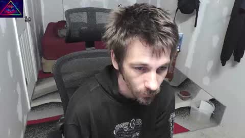 Snapshot of l1v1nth3dr3am chatting on 11/07/25, 06:35 l1v1nth3dr3am online show from 11/07/25, 06:35