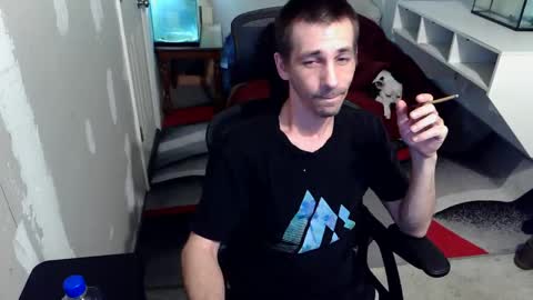 l1v1nth3dr3am online show from 05/05/26, 03:14