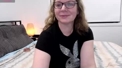 l4dyc4pricorn76 online show from 04/05/26, 01:08