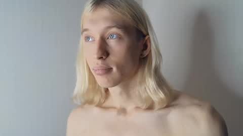 Adonis online show from 03/05/25, 04:56