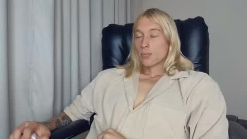 Adonis online show from 09/13/25, 06:35