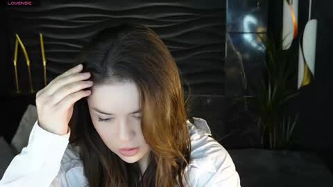 Melanie online show from 11/25/25, 09:04