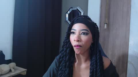 la_gataa_ online show from 05/26/26, 04:36