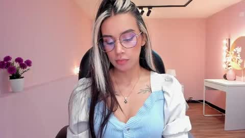 T A T I A N A online show from 05/26/26, 11:39