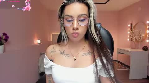 T A T I A N A online show from 06/18/26, 11:47