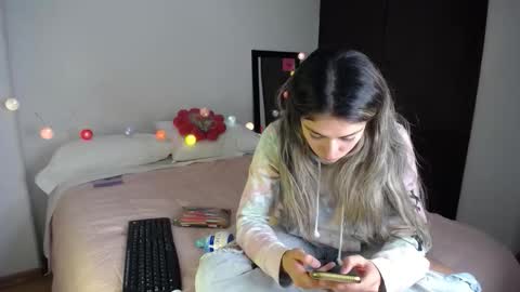 Catalina online show from 12/17/25, 02:50