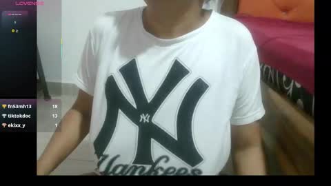 la_wuaifu1 online show from 11/02/25, 10:34